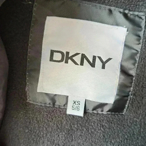 DKNY Kid's Camo Coat Parka Black sz 5/6 XS Unisex - Picture 10 of 16